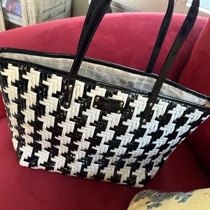Authentic Kate Spade Patent Leather Tote-Good Condition.